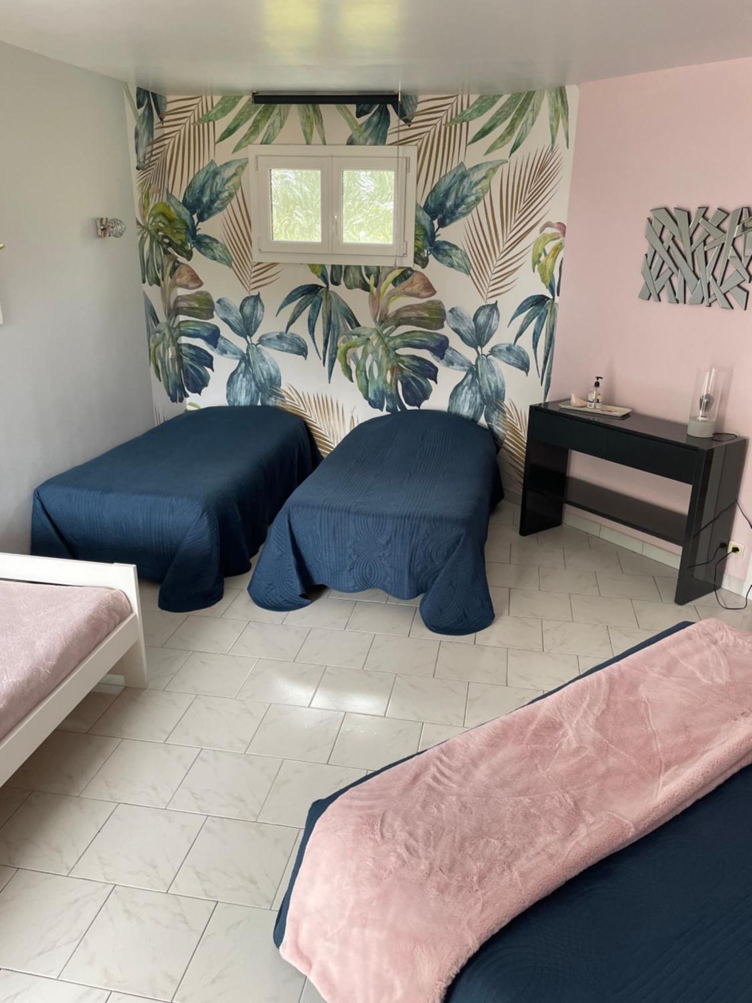Neuville-du-Poitou Lagalerne Bed & Breakfast エクステリア 写真